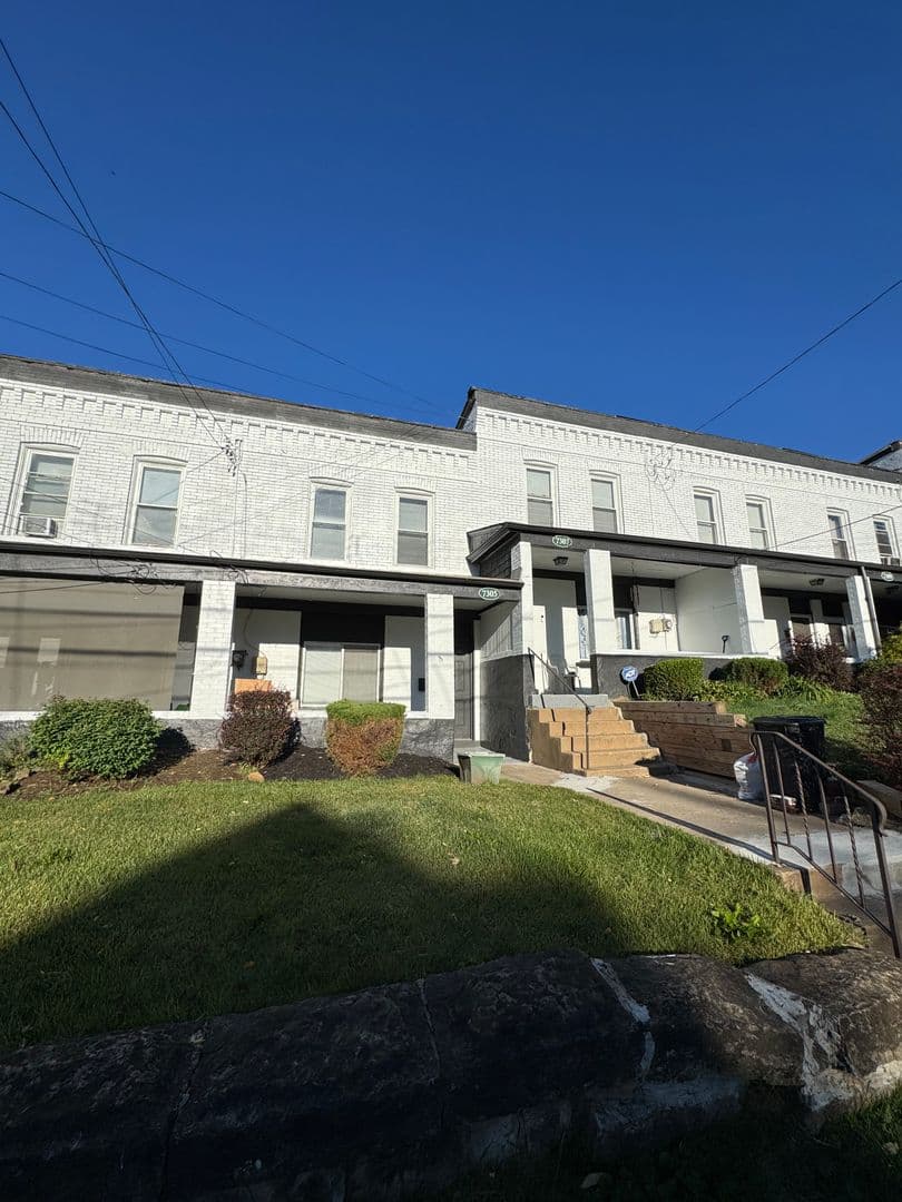 Pittsburgh Townhome: 7305 Schley Avenue