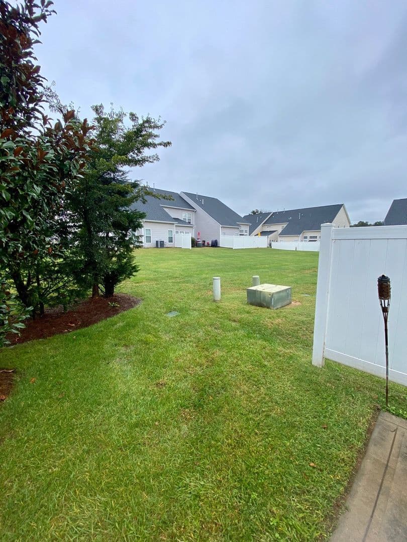Harrisburg House: 4221 Carl Parmer Dr