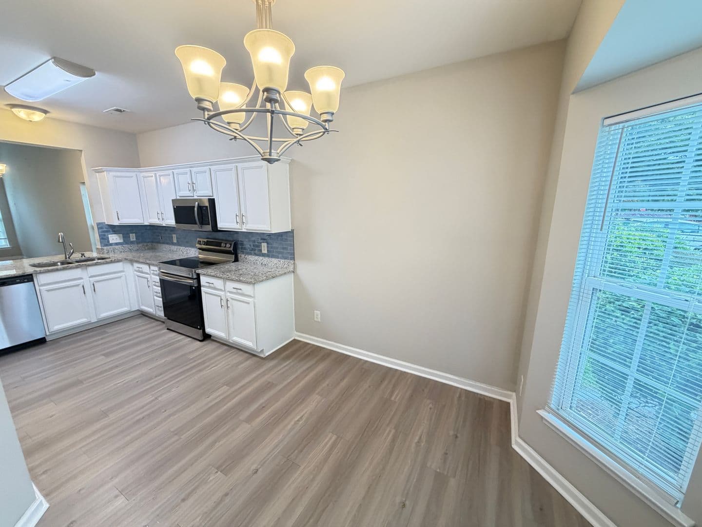 Harrisburg House: 4221 Carl Parmer Dr