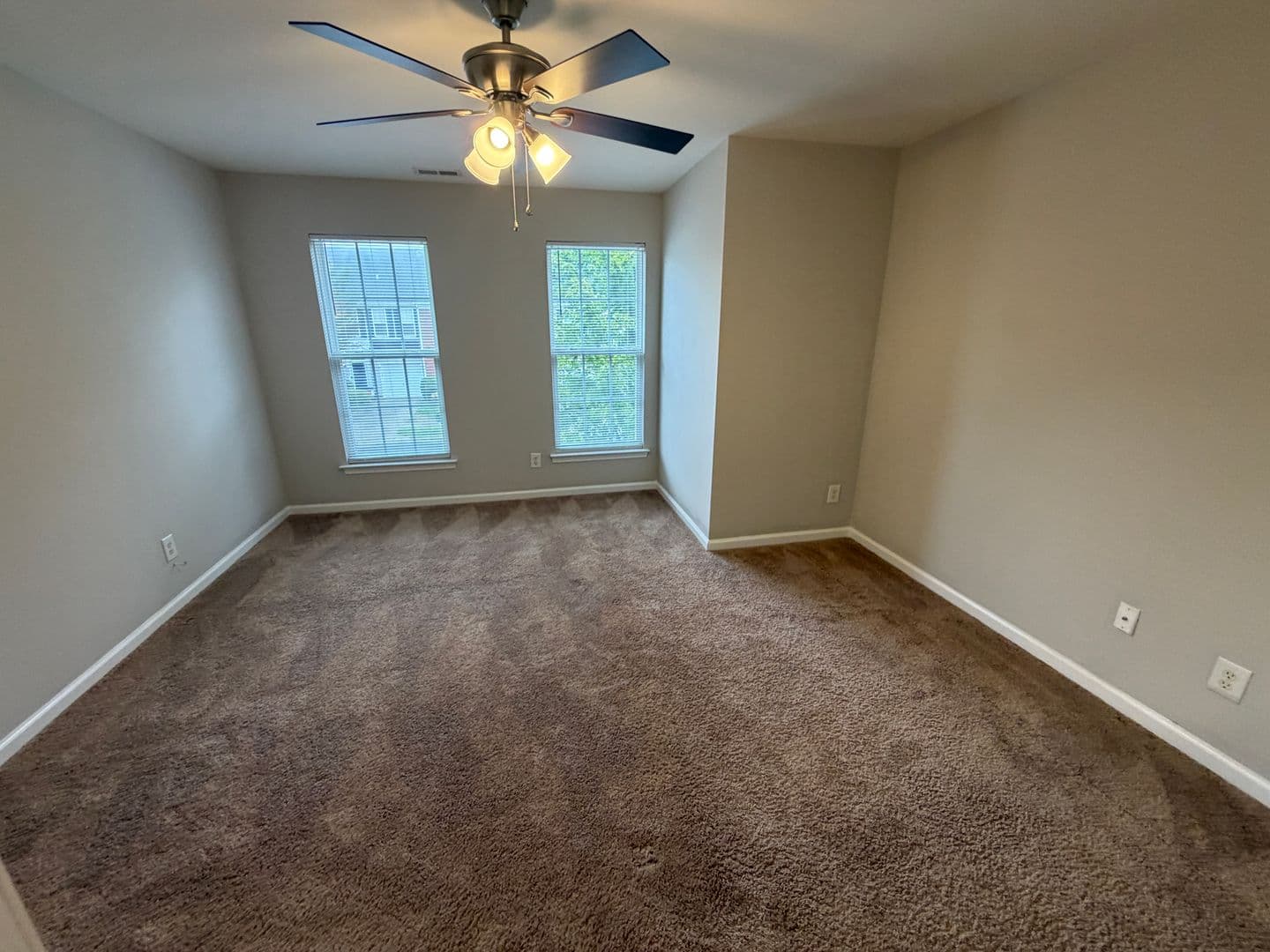 Harrisburg House: 4221 Carl Parmer Dr