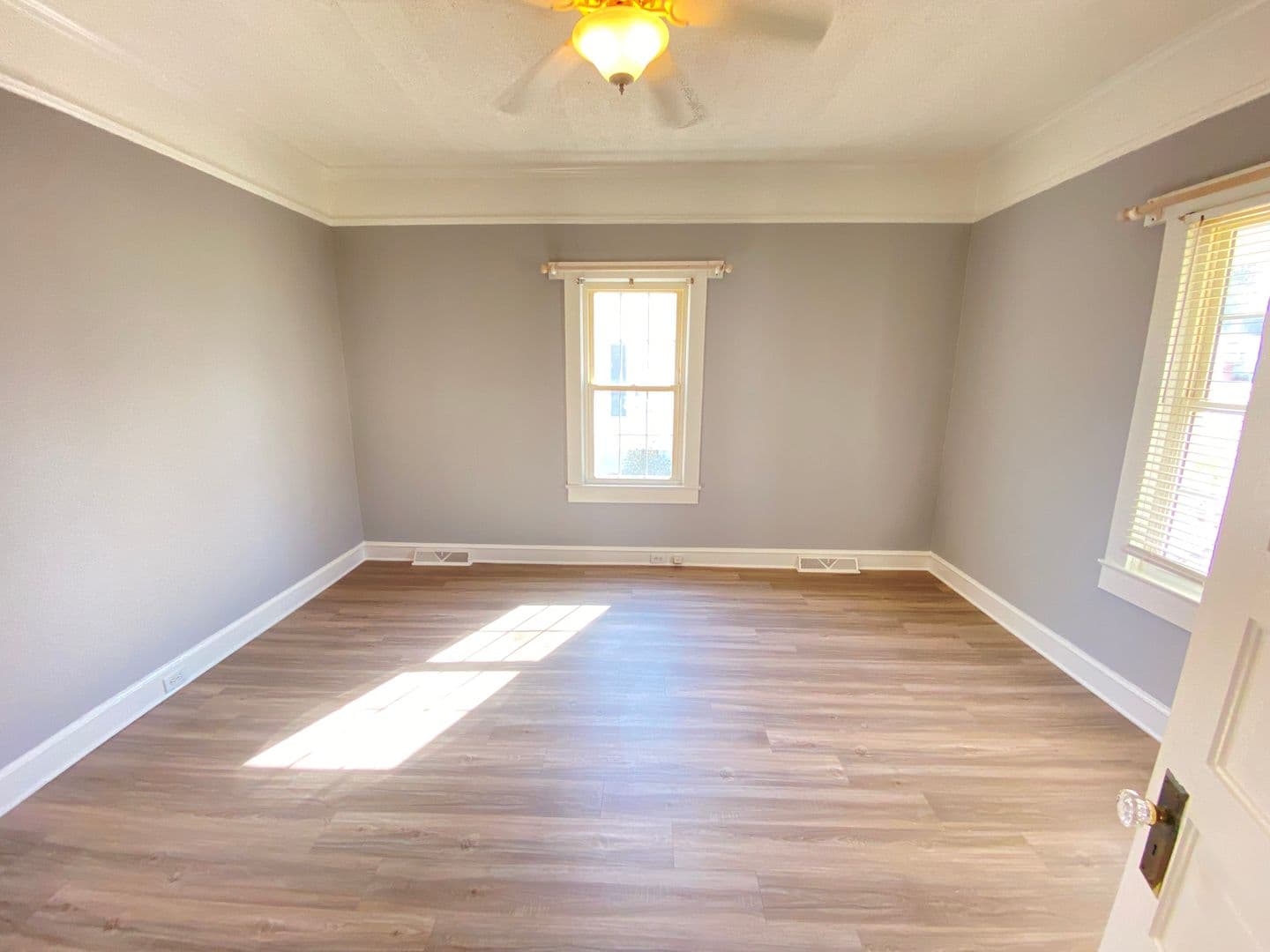 Kannapolis House: 112 N East Ave