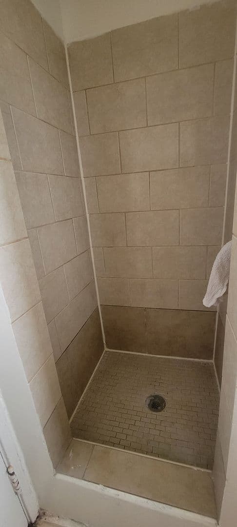 Maywood Apartment: 4740 E 56th St.