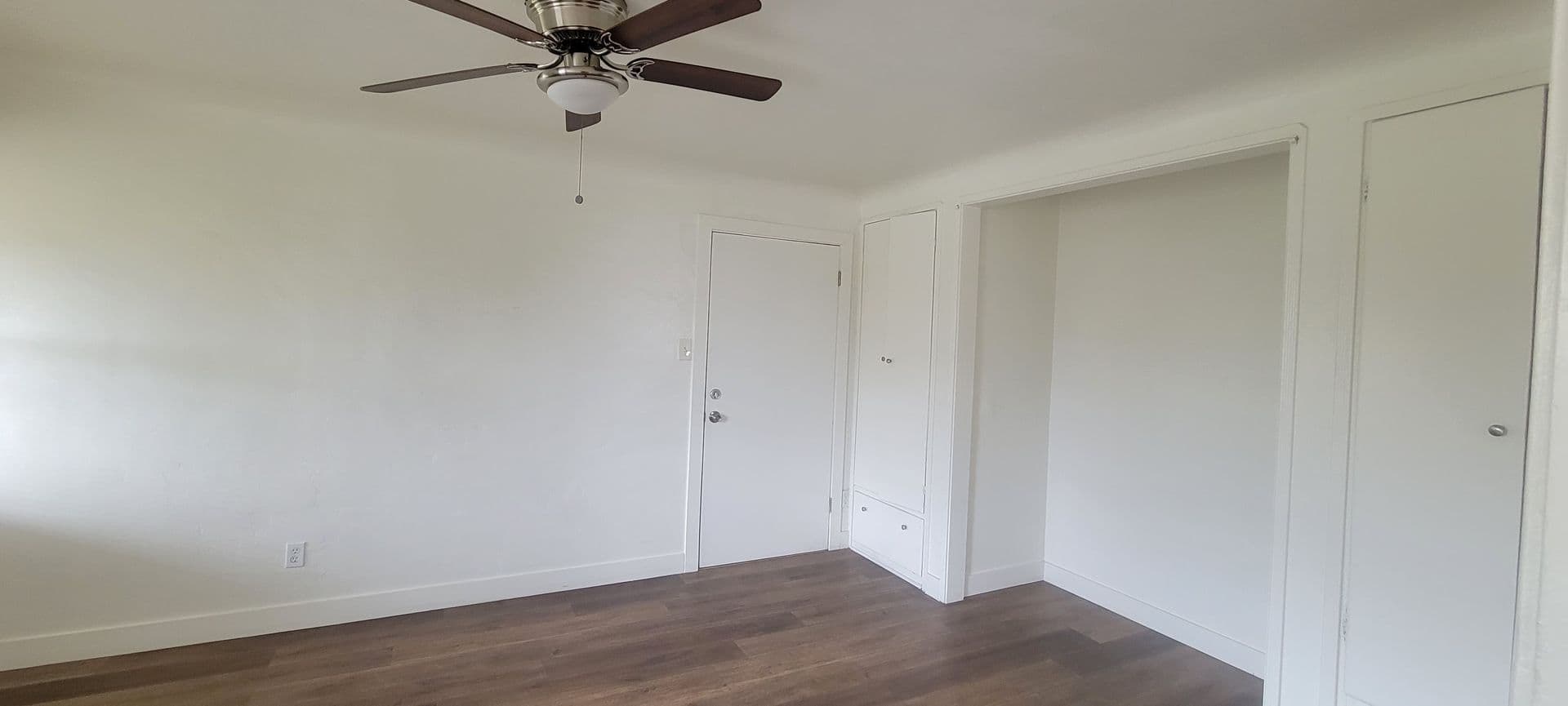 Maywood Apartment: 4740 E 56th St.
