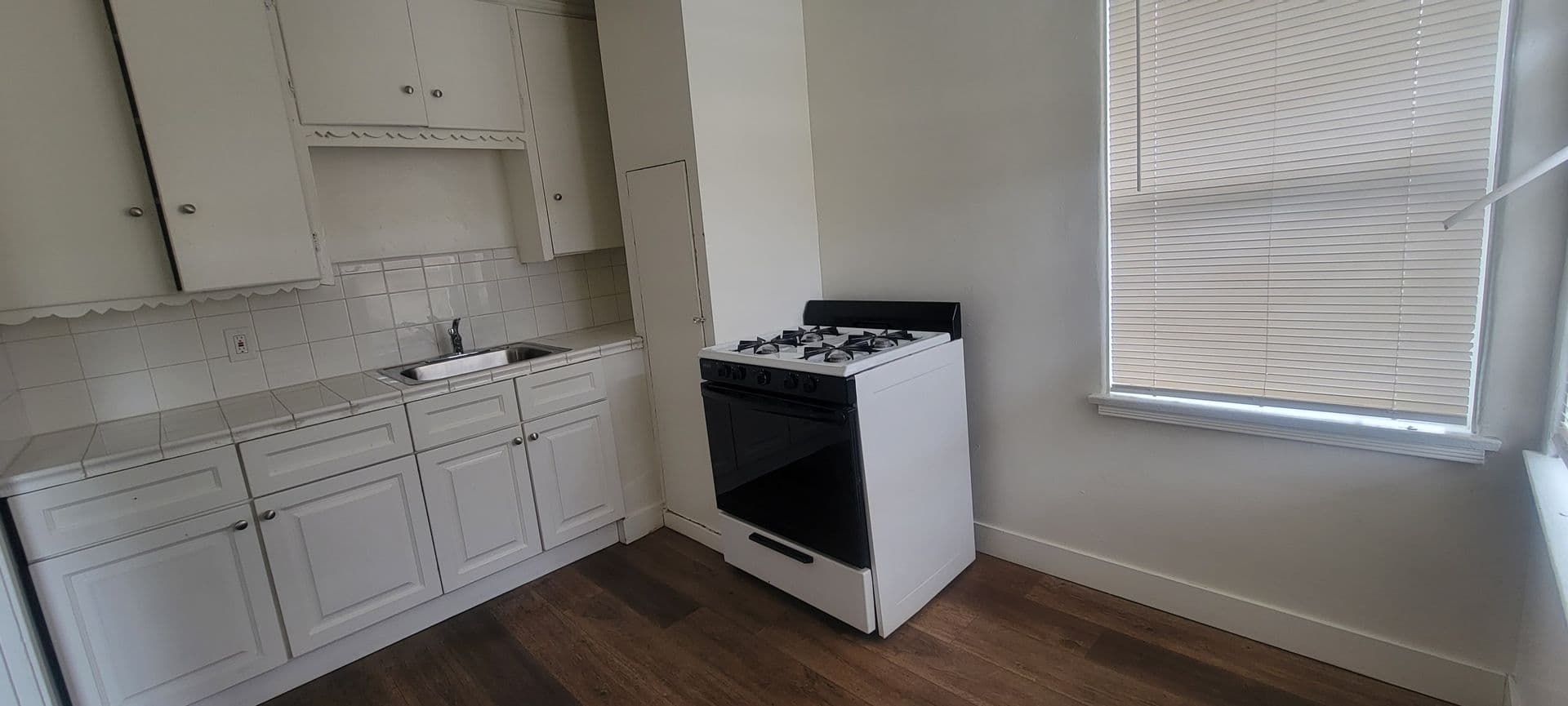 Maywood Apartment: 4740 E 56th St.