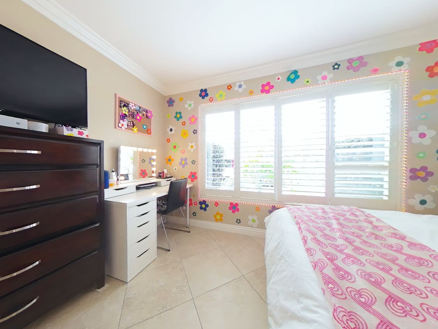 San Diego House: 4865 Campanile Drive