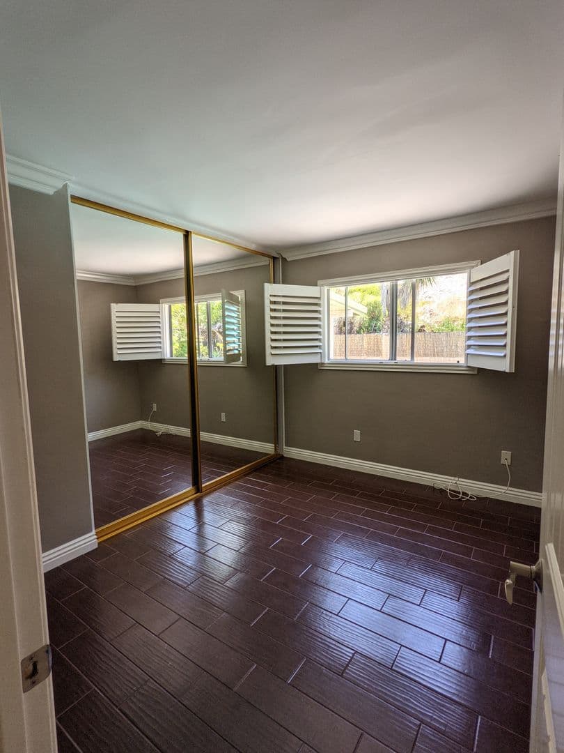 San Diego House: 4865 Campanile Drive