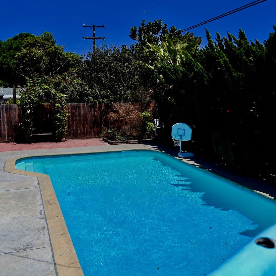 San Diego House: 5633 Mary Lane Drive