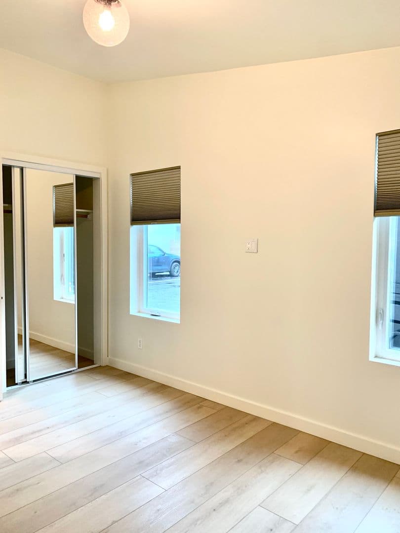 Santa Barbara Apartment: 528 West Los Olivos Street