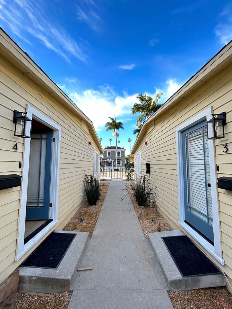 Santa Barbara Apartment: 510 Chapala St.