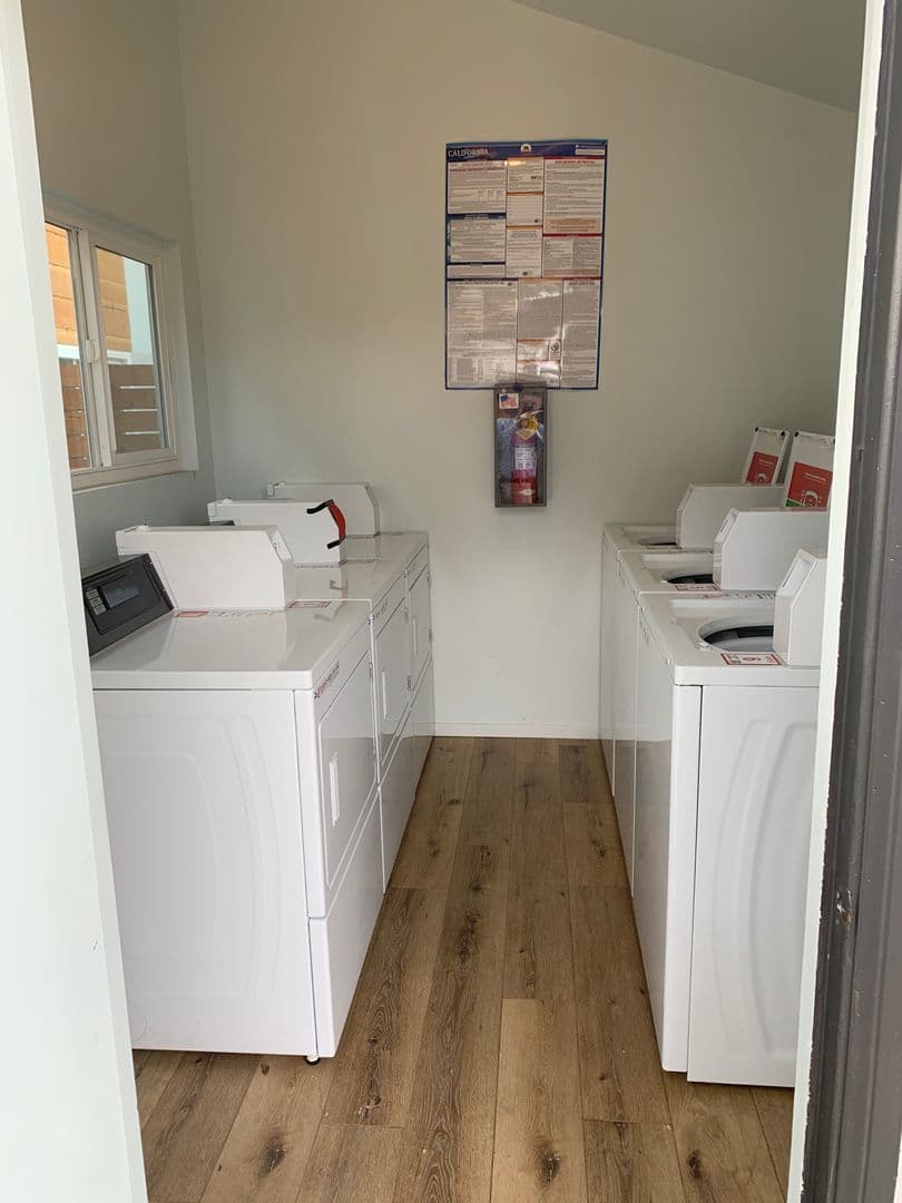 Santa Barbara Apartment: 528 West Los Olivos Street