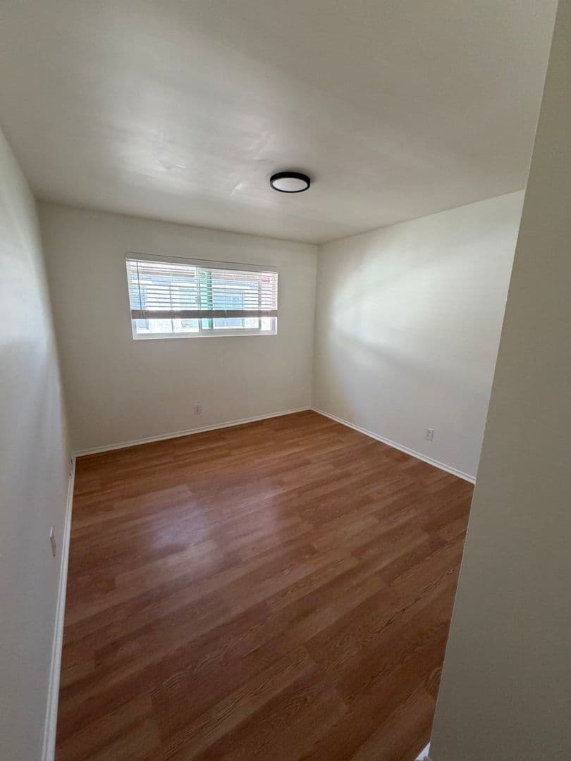 Santa Barbara Apartment: 1109-1119 San Pascual Street