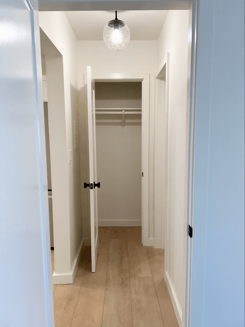 Santa Barbara Apartment: 203 Ladera Street