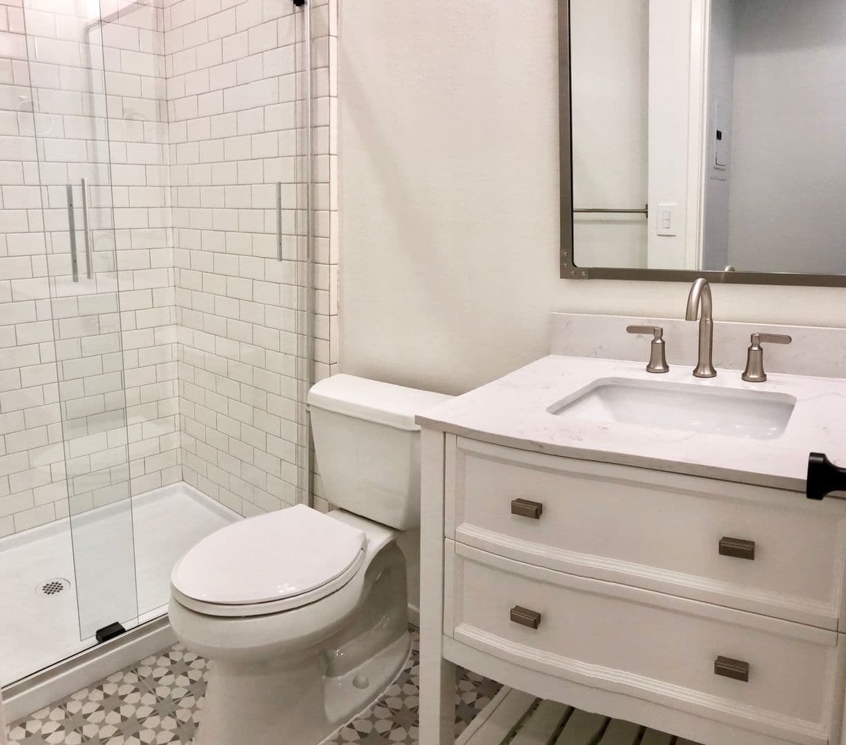 Santa Barbara Apartment: 528 West Los Olivos Street