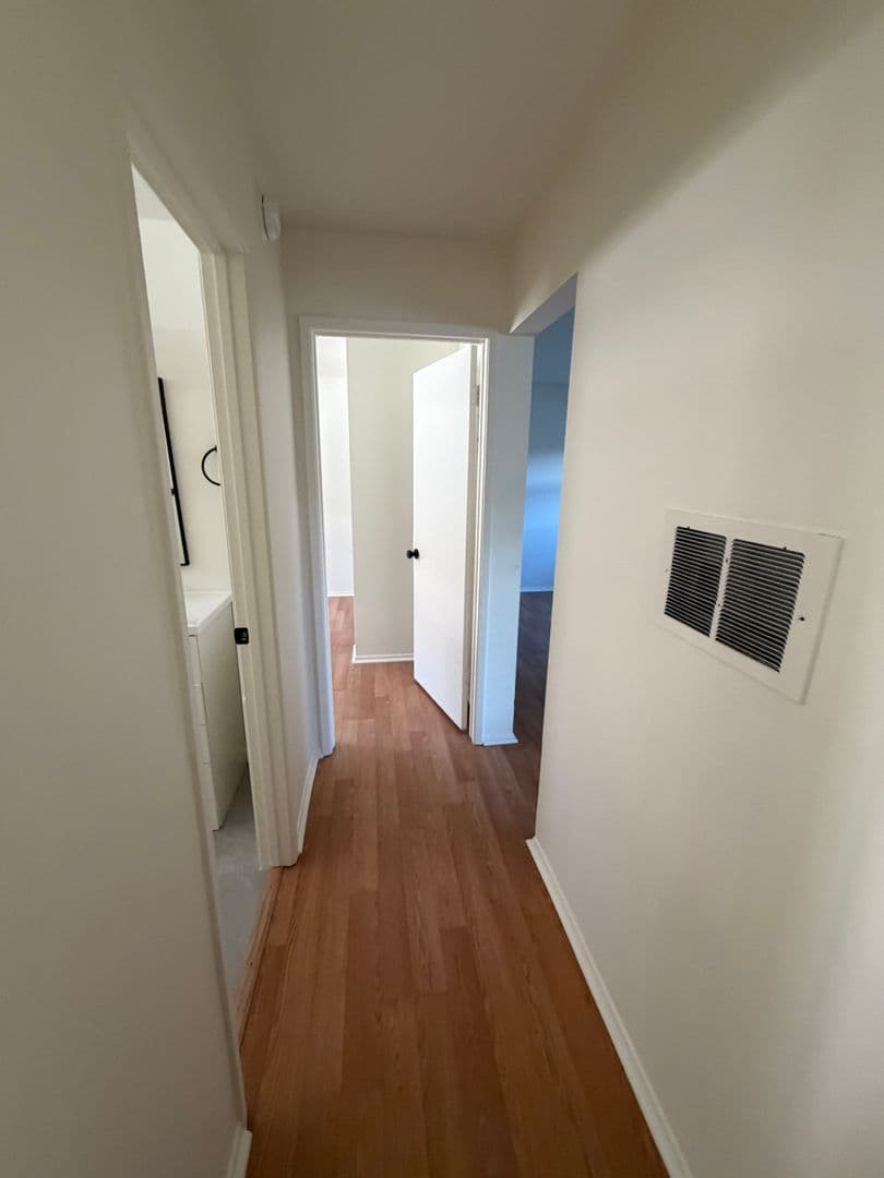 Santa Barbara Apartment: 1109-1119 San Pascual Street