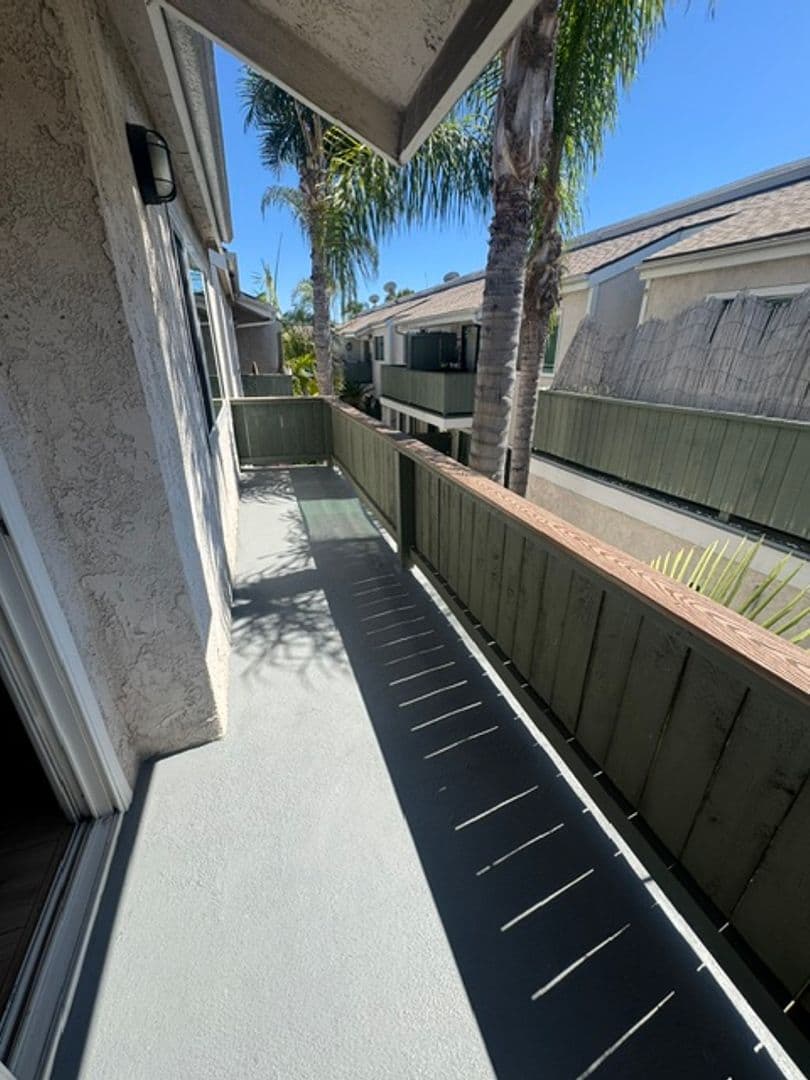 Costa Mesa Apartment: 2311 Elden Avenue