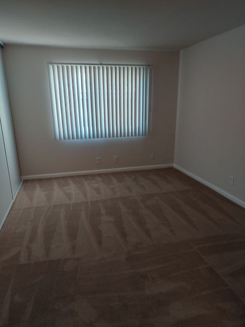 Huntington Beach Apartment: 6100 Edinger Ave