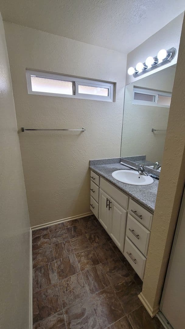 Huntington Beach Apartment: 428 16th Street
