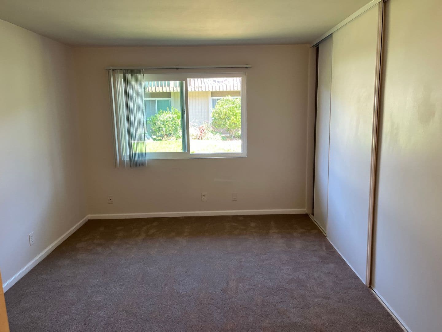 Huntington Beach Apartment: 6100 Edinger Ave