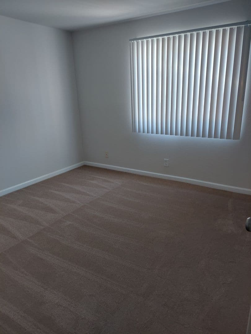 Huntington Beach Apartment: 6100 Edinger Ave