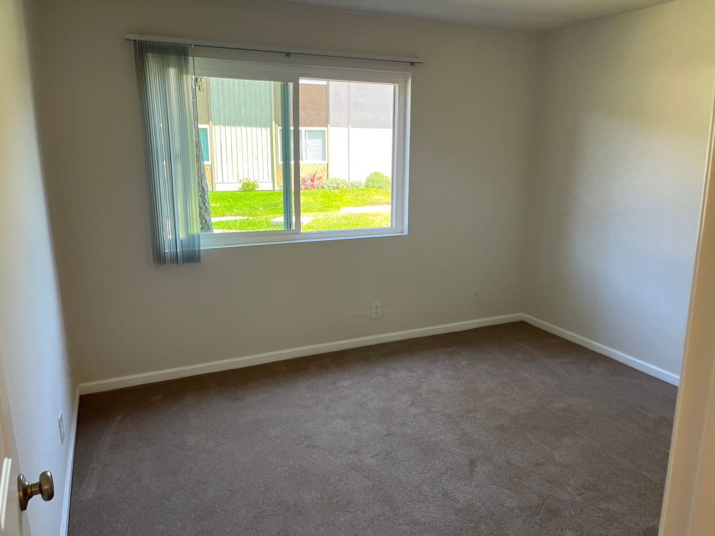 Huntington Beach Apartment: 6100 Edinger Ave