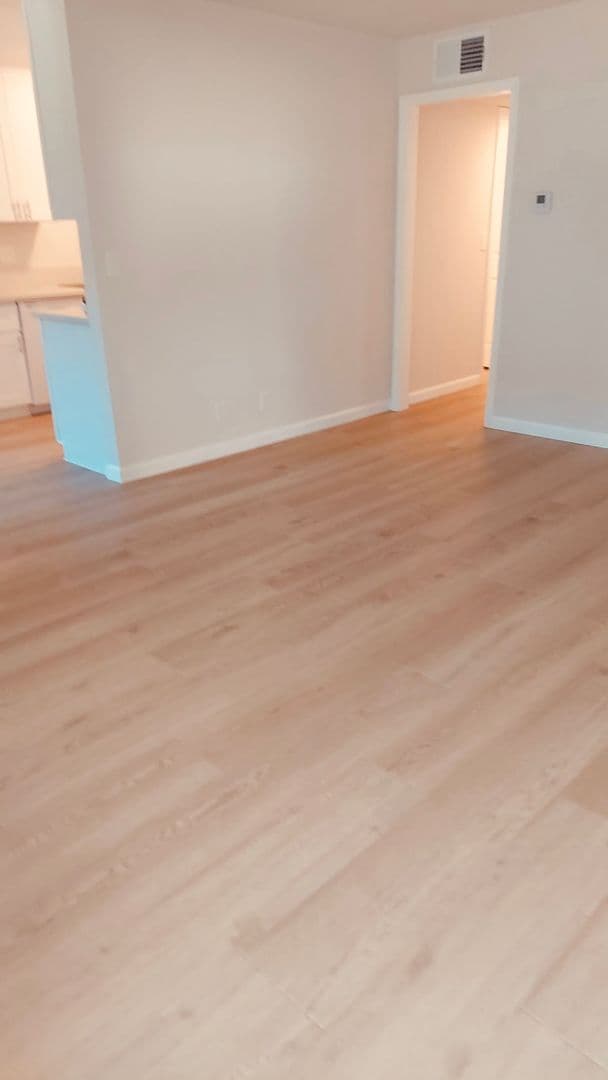 Huntington Beach Apartment: 6100 Edinger Ave