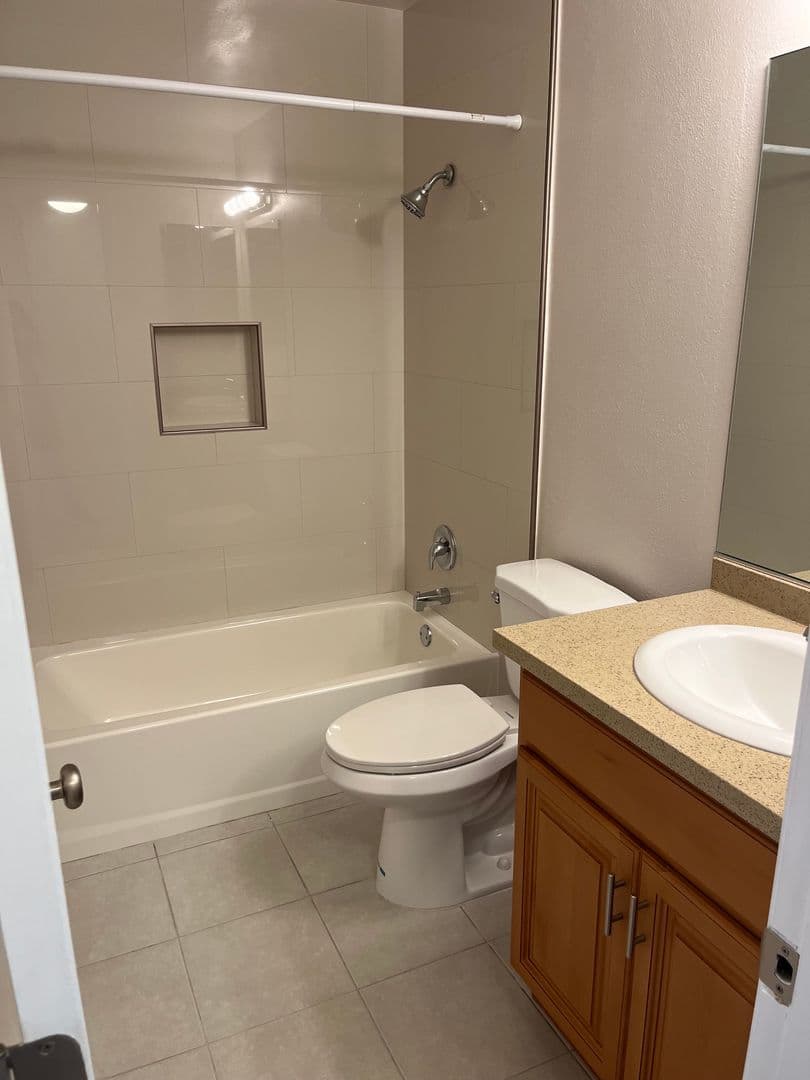 Huntington Beach Apartment: 6100 Edinger Ave
