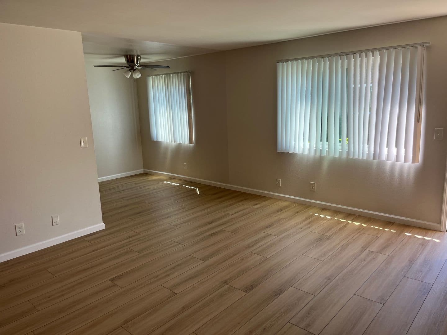 Huntington Beach Apartment: 6100 Edinger Ave