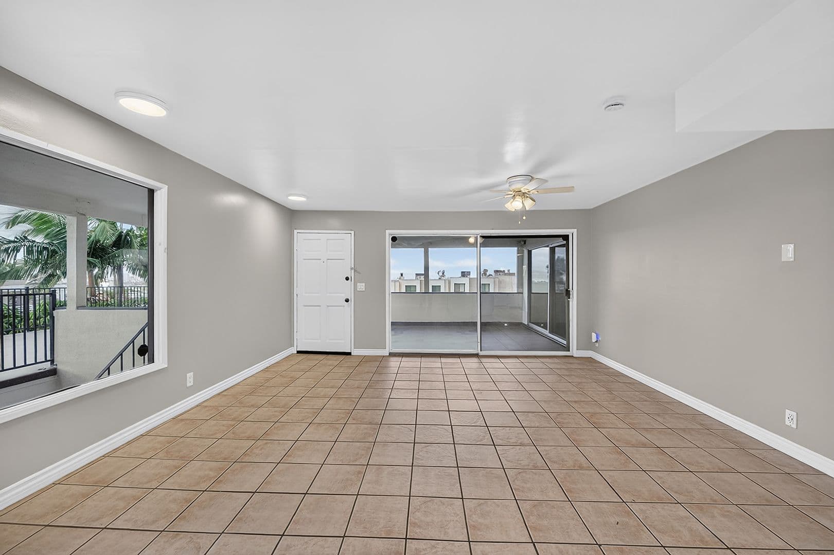 SIGNAL HILL Apartment: 2699 E. 20TH STREET
