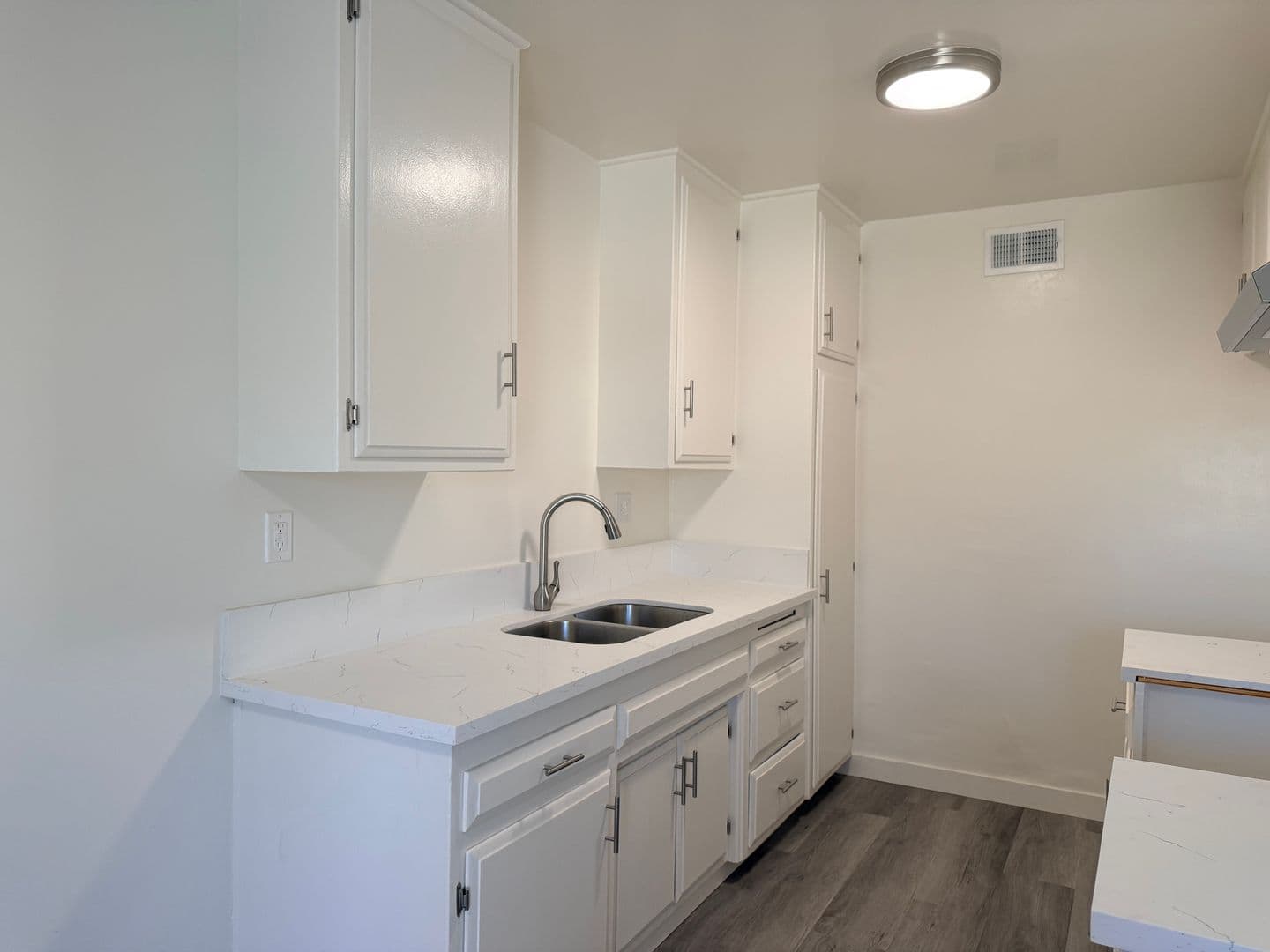 ANAHEIM Apartment: 2108 & 2114 E. ALMONT AVENUE