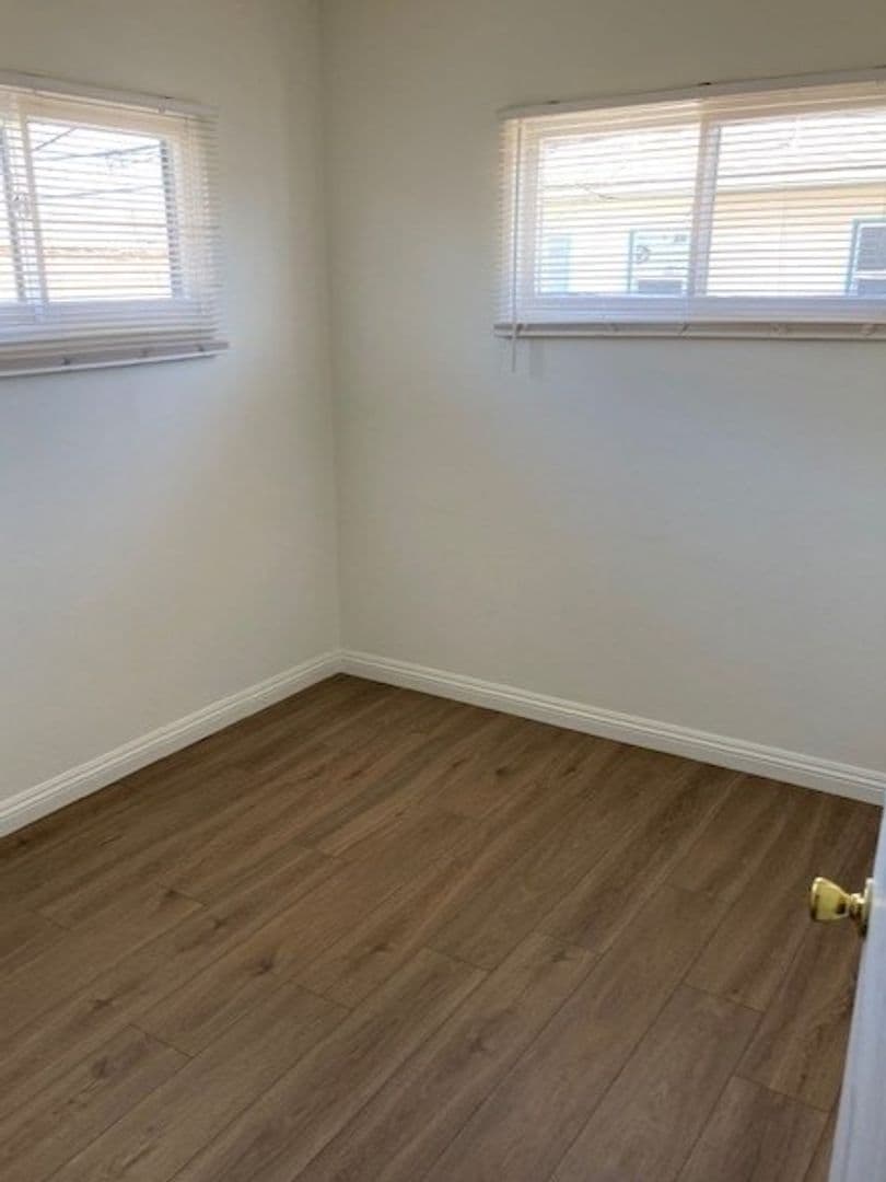 LONG BEACH Apartment: 70 ARGONNE AVENUE