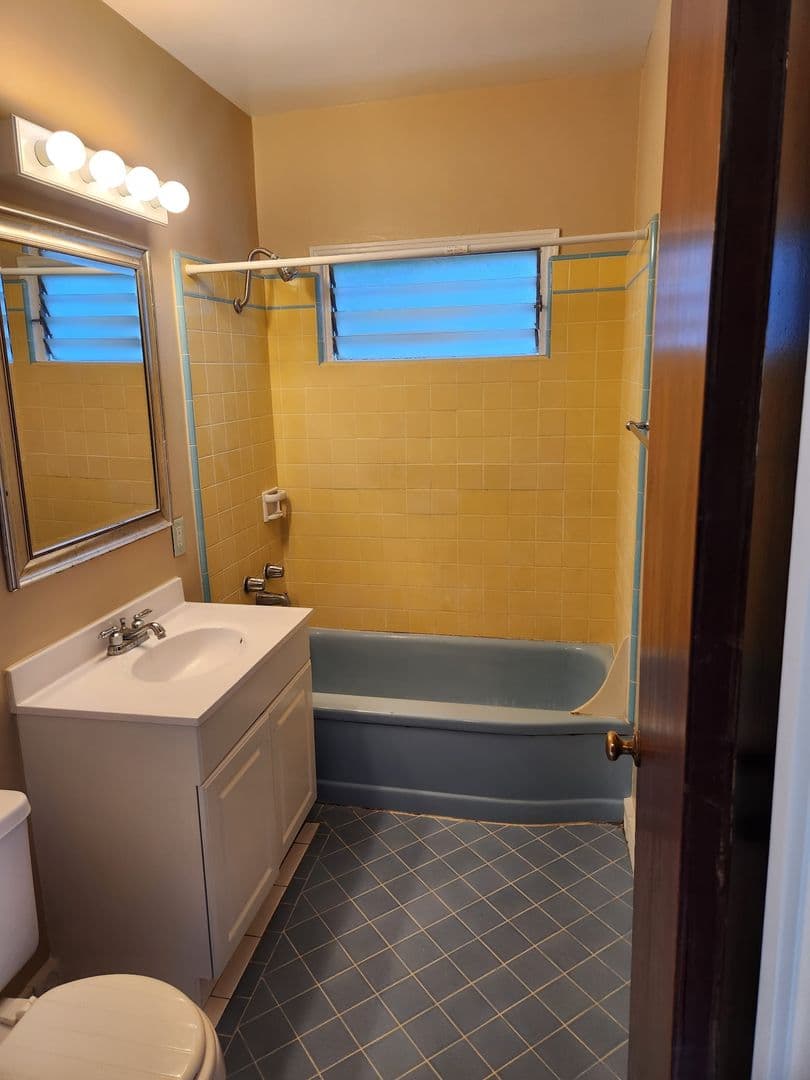 SEAL BEACH Apartment: 1521 MARINE AVE