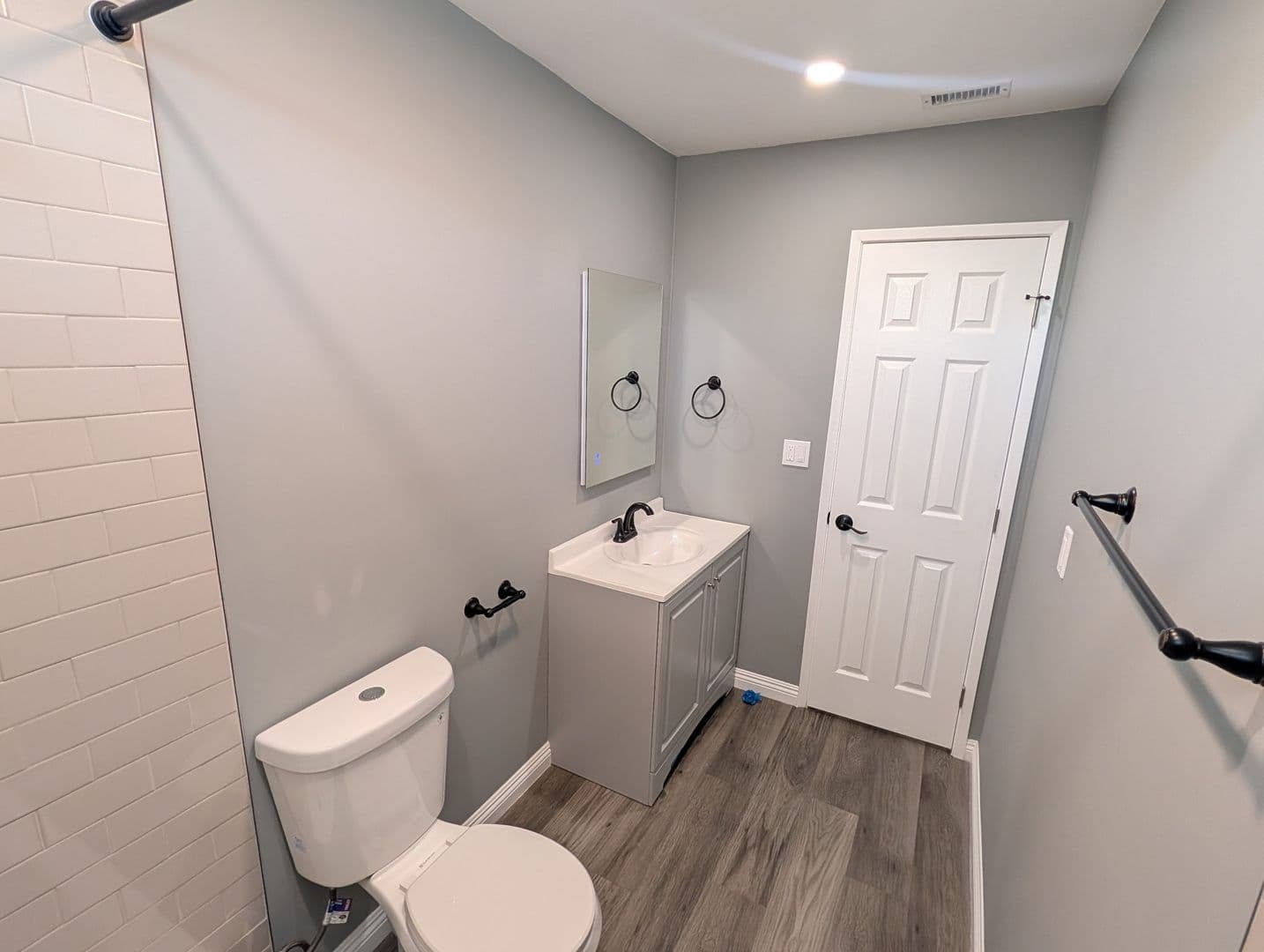 LONG BEACH Apartment: 1129 CHERRY AVE.