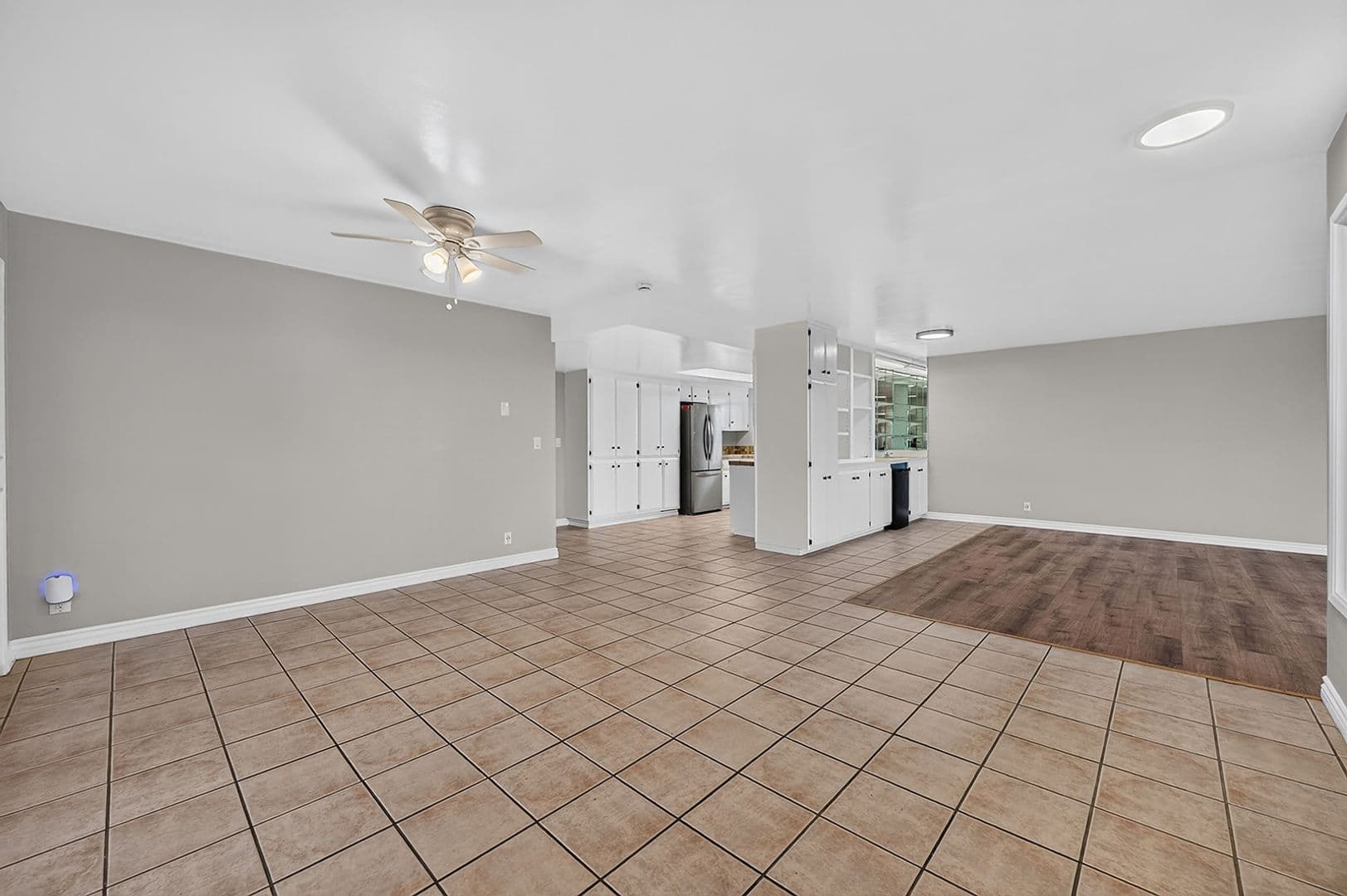SIGNAL HILL Apartment: 2699 E. 20TH STREET