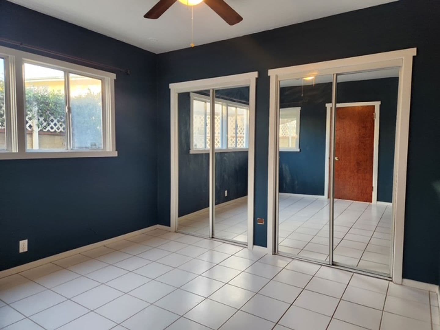 SEAL BEACH Apartment: 1521 MARINE AVE
