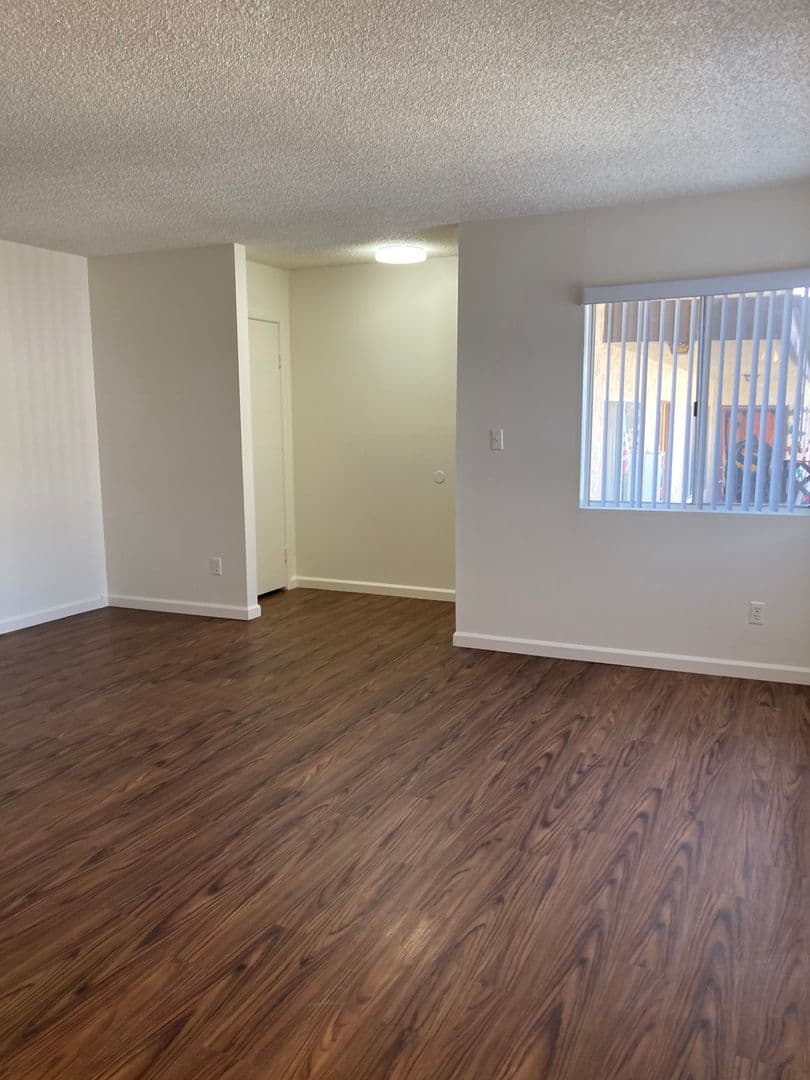 WHITTIER Apartment: 6226 GREENLEAF AVENUE