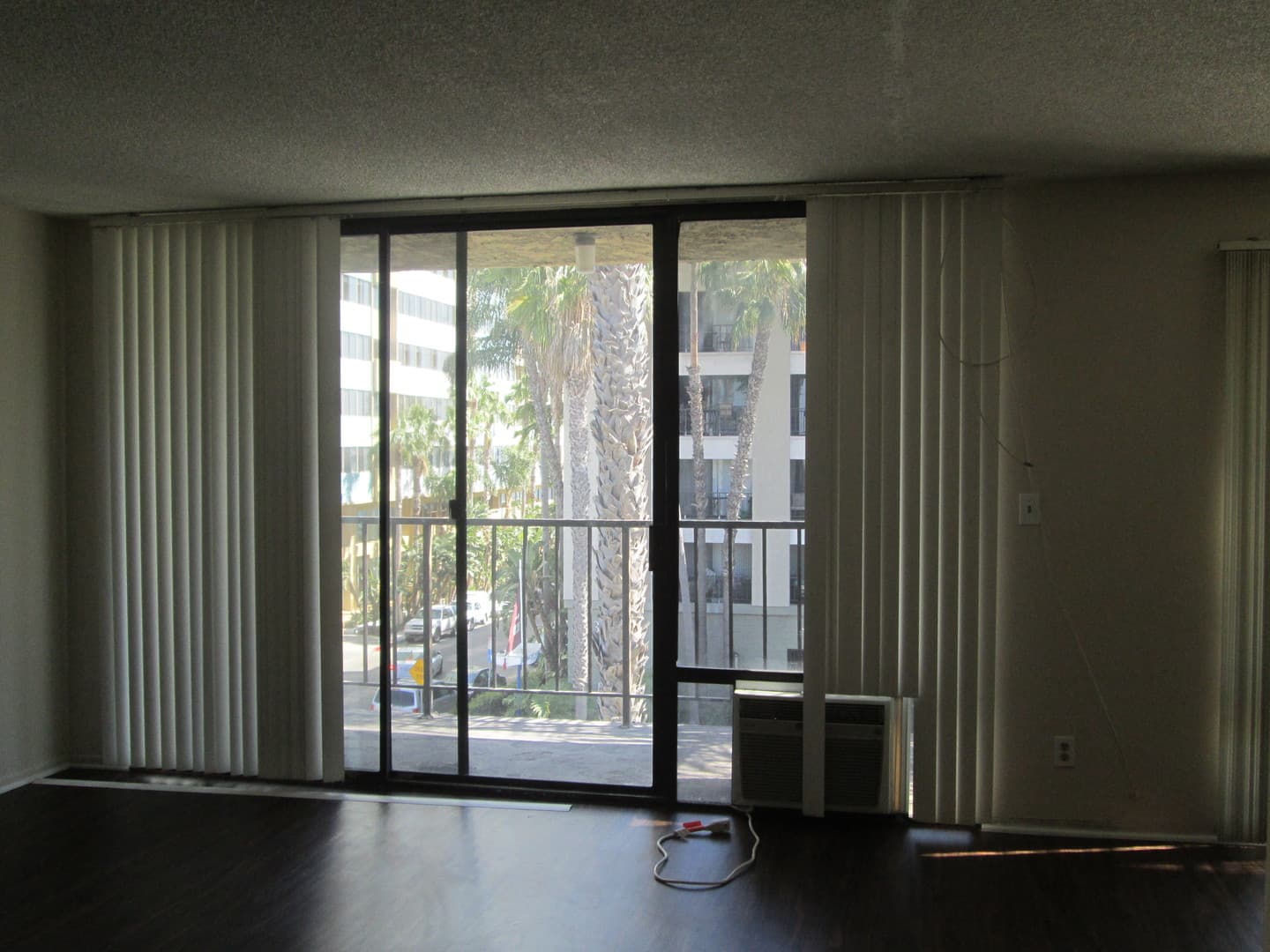 LONG BEACH Condo: 1803 E. OCEAN BLVD.#401