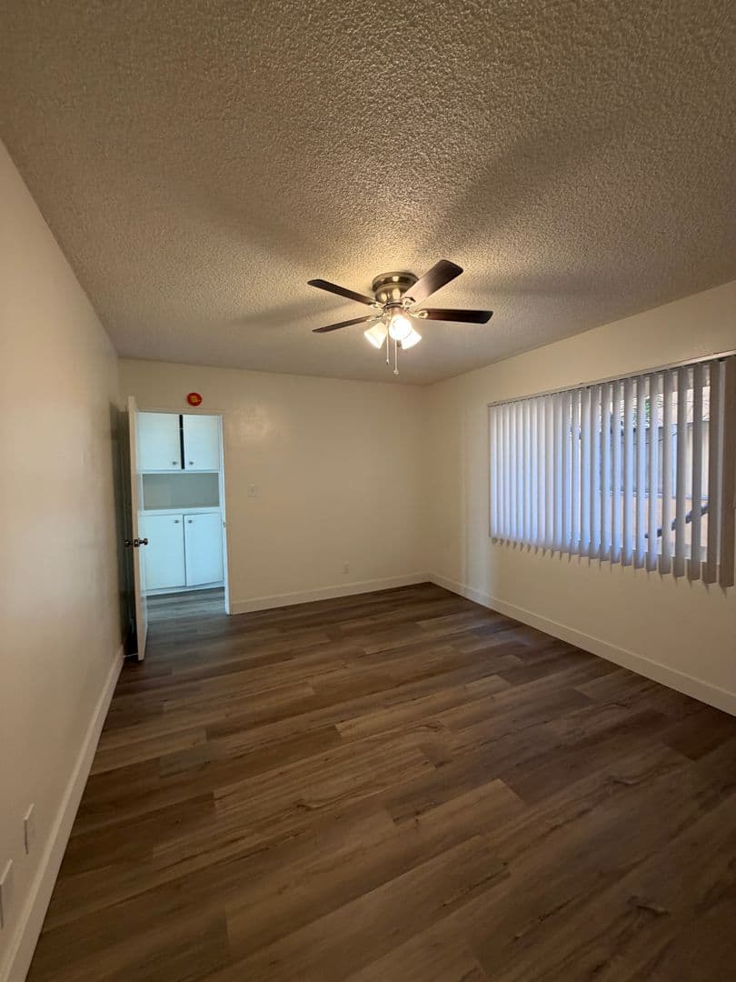 LONG BEACH Apartment: 2034 FLORIDA ST