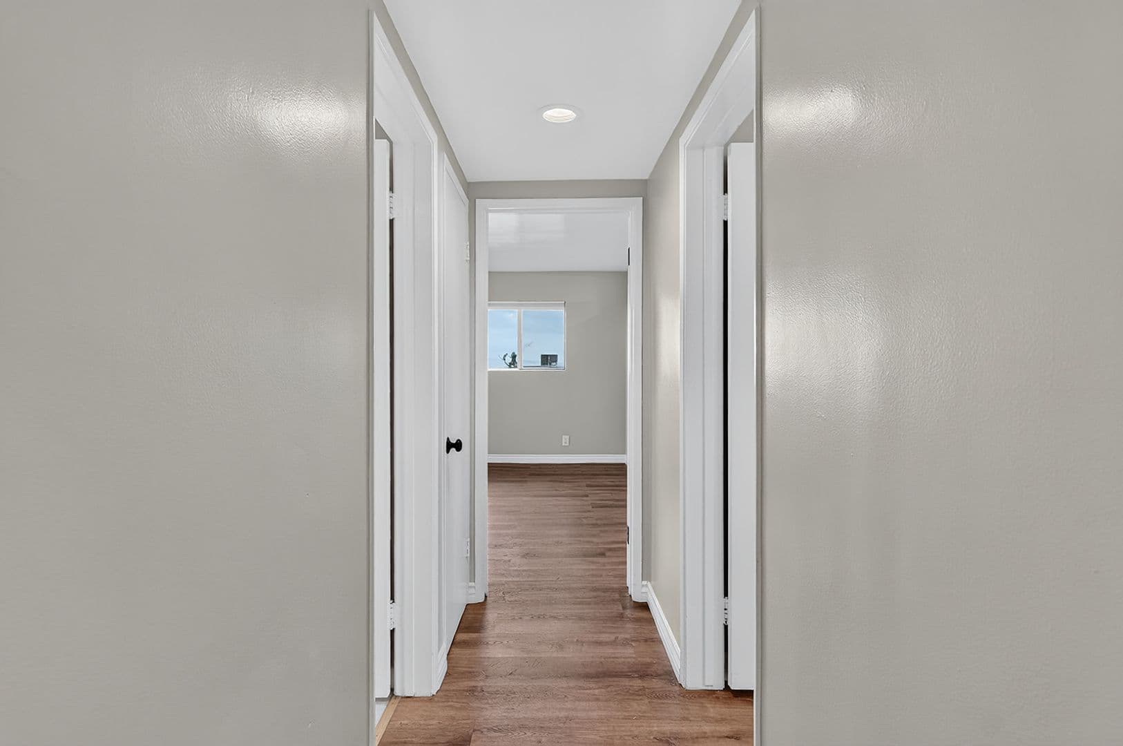 SIGNAL HILL Apartment: 2699 E. 20TH STREET