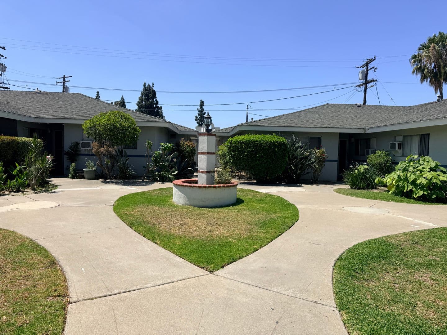 ANAHEIM Apartment: 2108 & 2114 E. ALMONT AVENUE