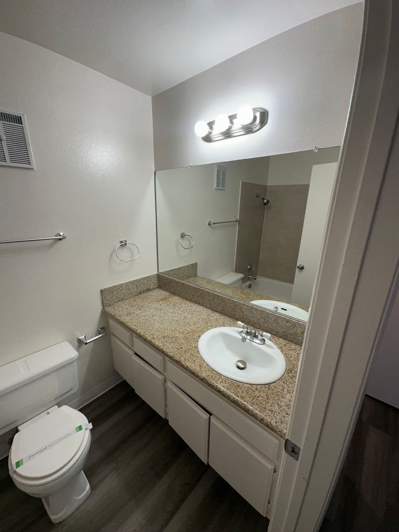 LONG BEACH Apartment: 4104 ELM AVENUE