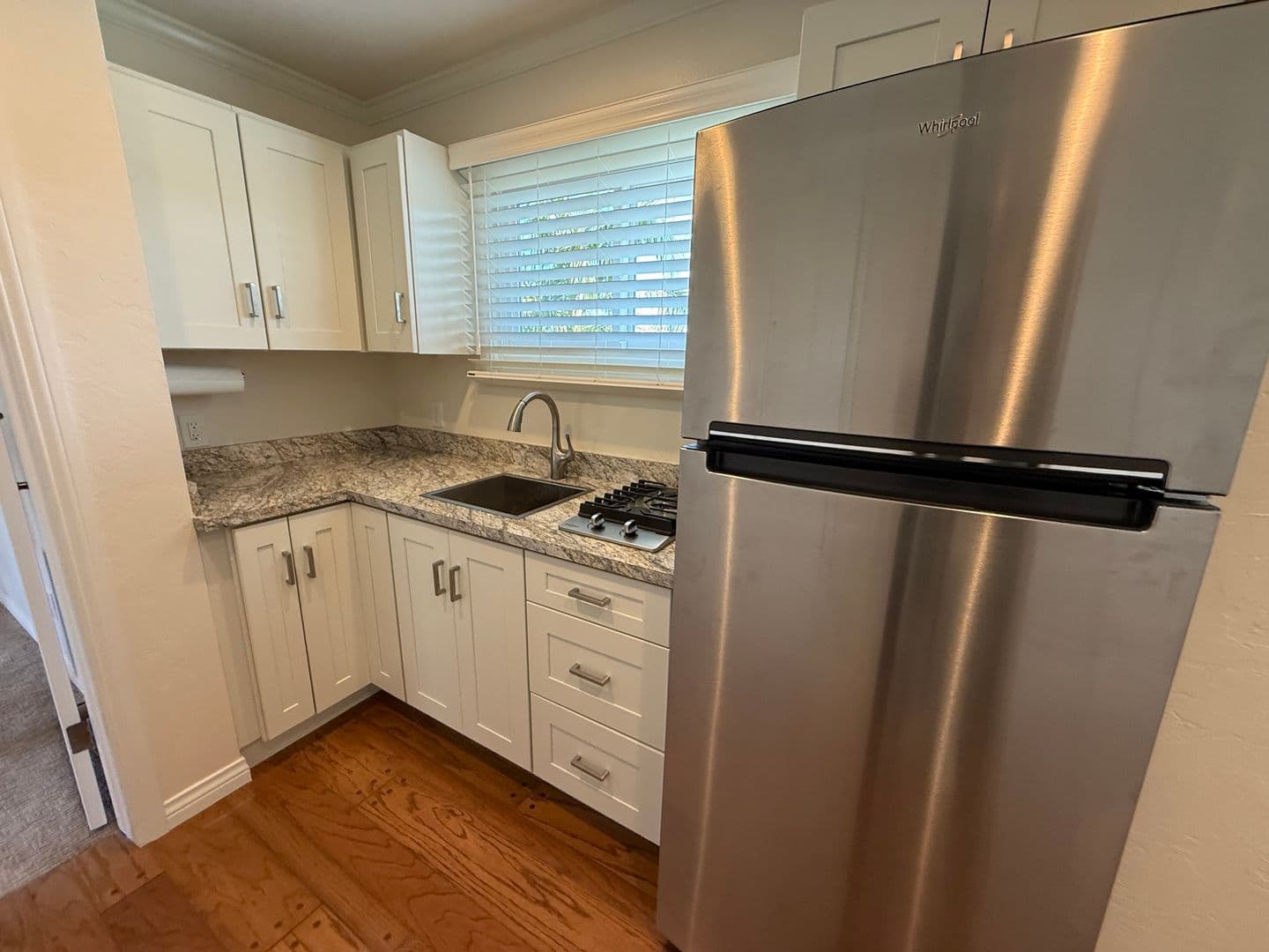 LONG BEACH House: 5290 1/2 E. EL ROBLE STREET