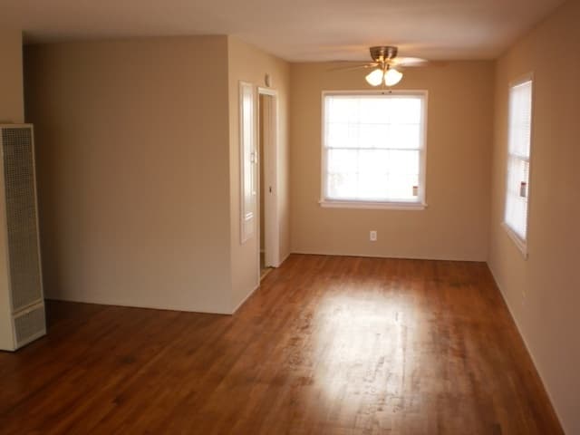 LONG BEACH Apartment: 5527 E. 2ND ST.