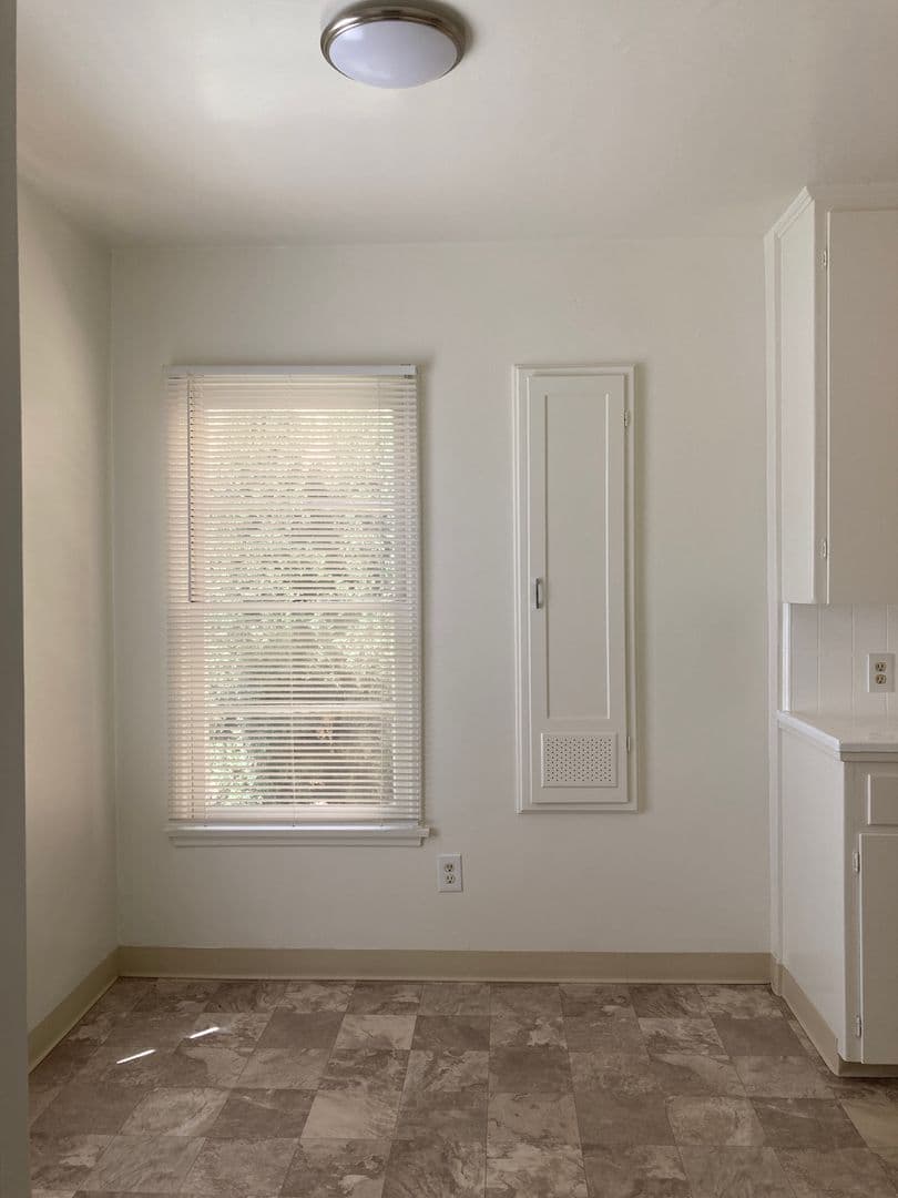LONG BEACH Apartment: 756-760 GARDENIA AVE.