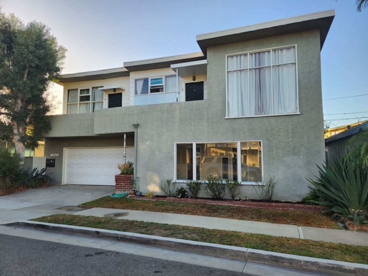 SEAL BEACH Apartment: 1521 MARINE AVE