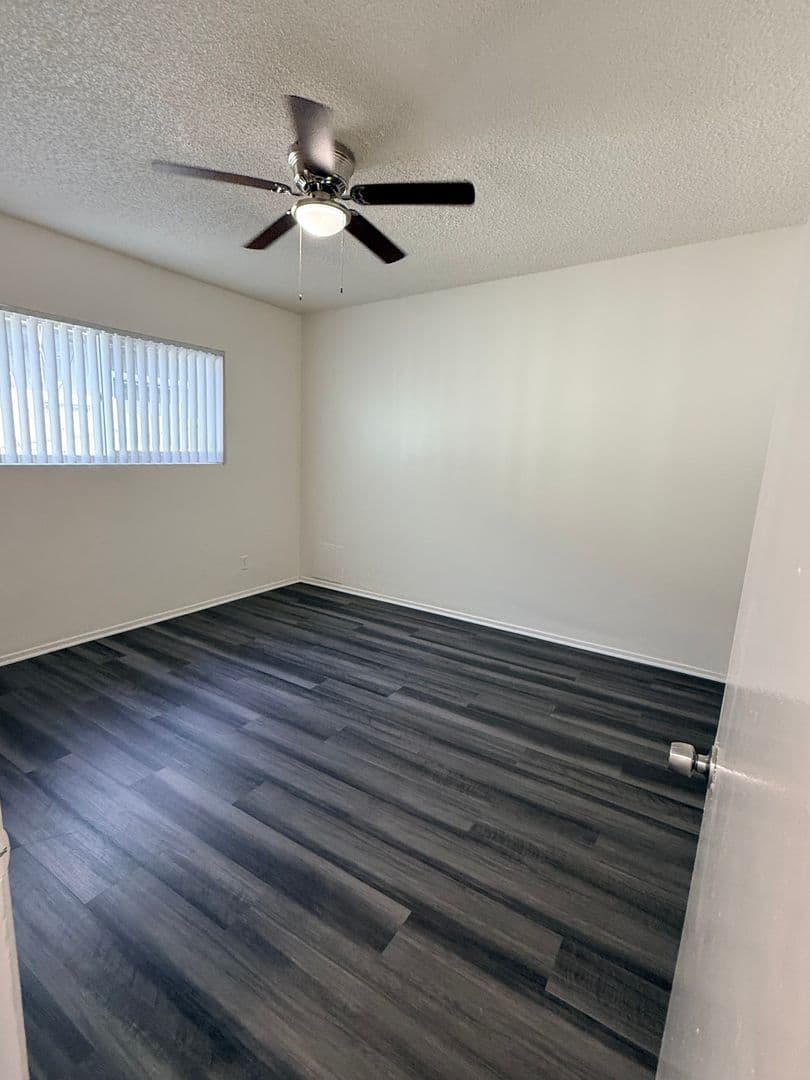 LONG BEACH Apartment: 5030 LINDEN AVENUE