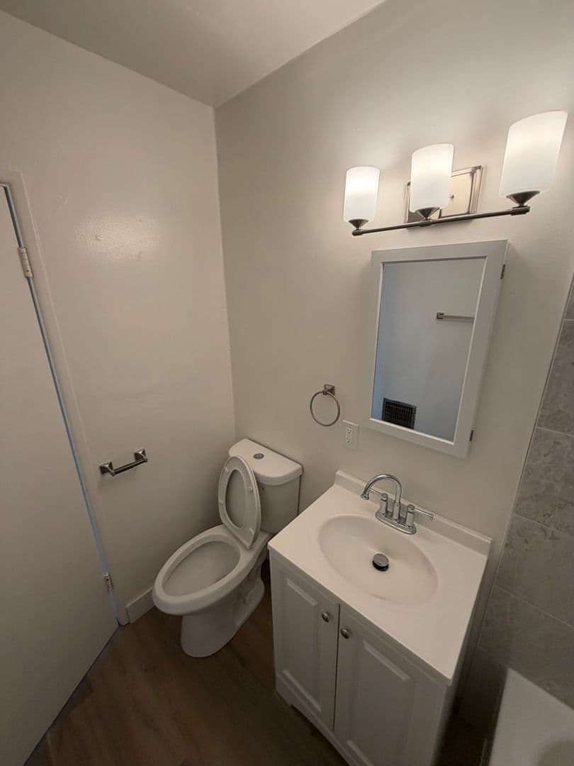 LONG BEACH Apartment: 2034 FLORIDA ST