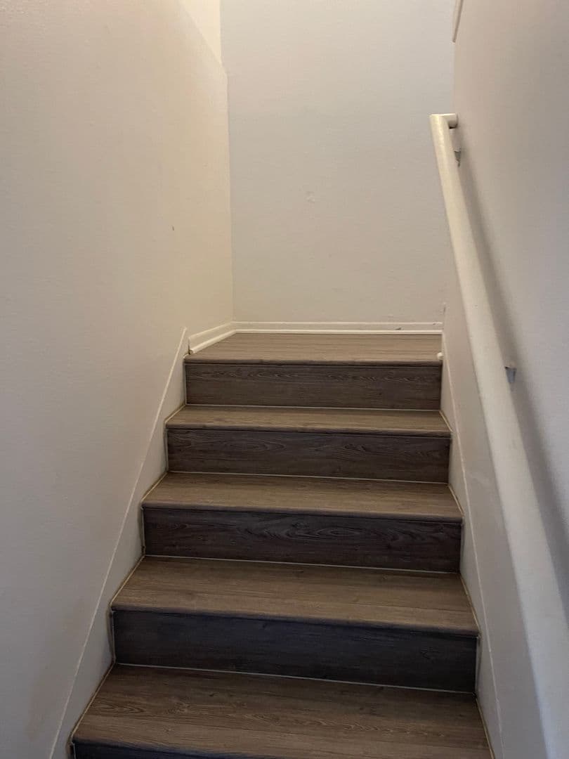 BELLFLOWER Apartment: 9044 - 46 WALNUT STREET