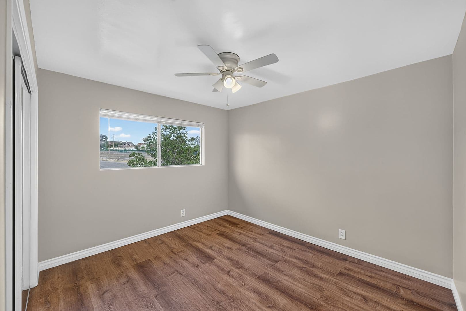 SIGNAL HILL Apartment: 2699 E. 20TH STREET