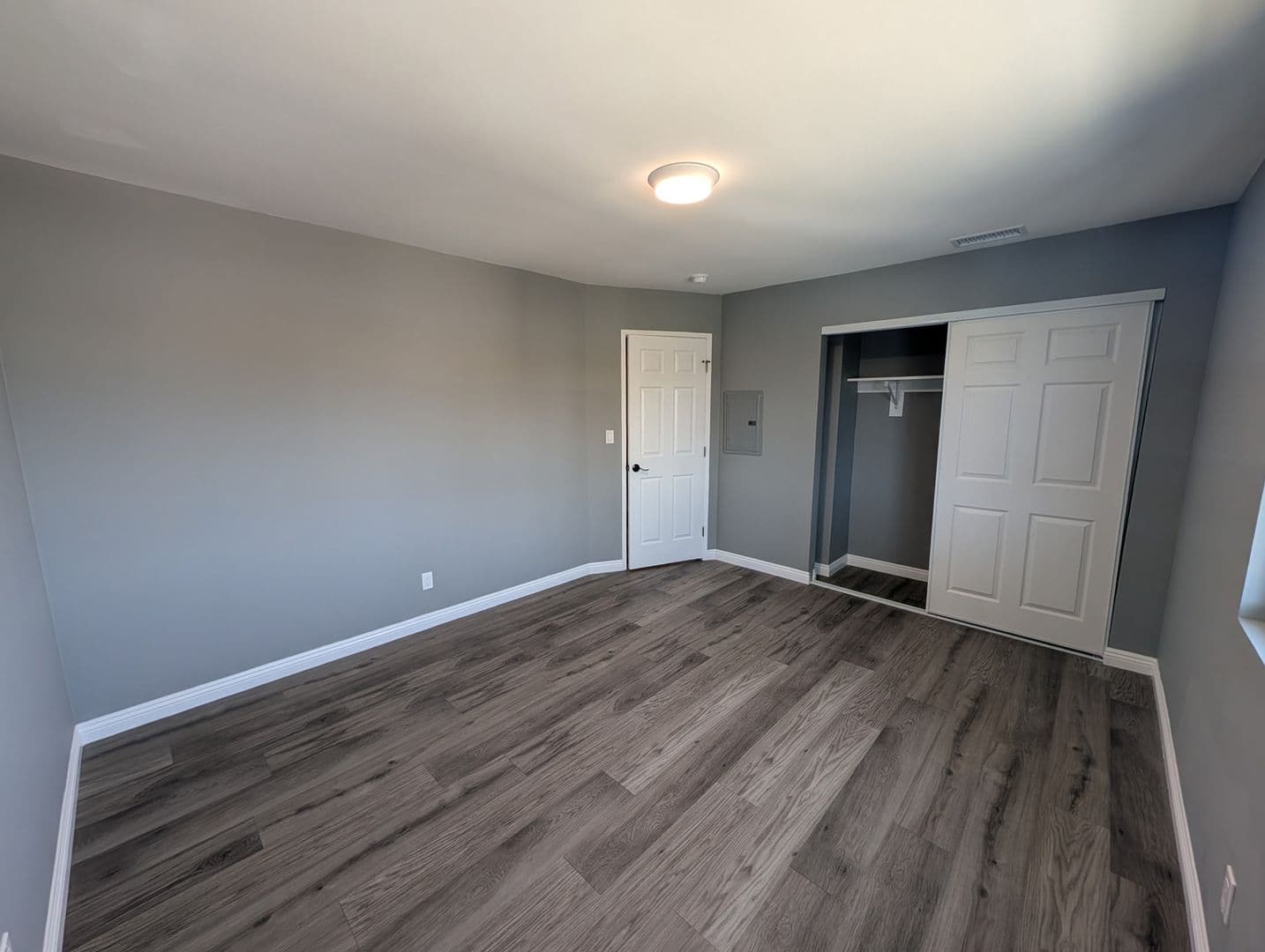 LONG BEACH Apartment: 1129 CHERRY AVE.