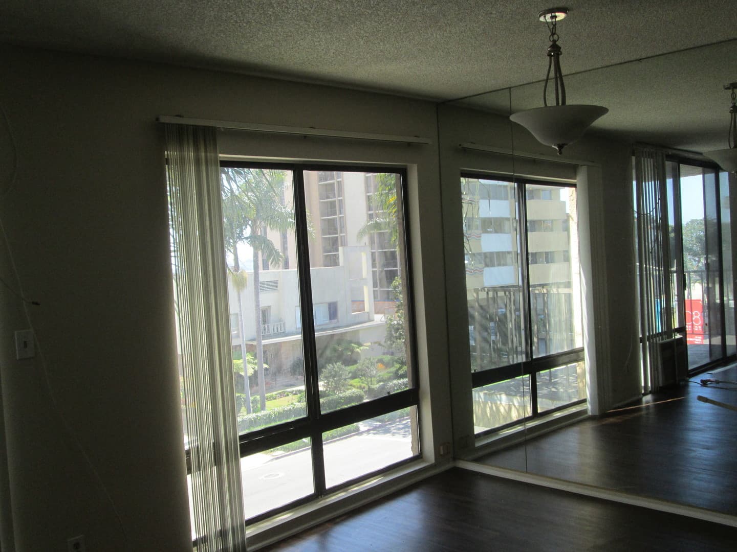 LONG BEACH Condo: 1803 E. OCEAN BLVD.#401